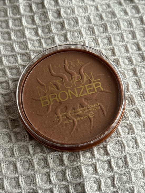 Rimmel London Other - Rimmel Natural Bronzer Pressed Powder - Warm Brown. Brand new.